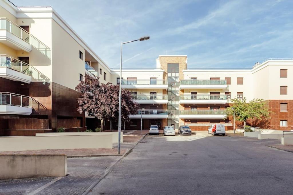 Charmoso Apartamento Sacavém Eksteriør billede